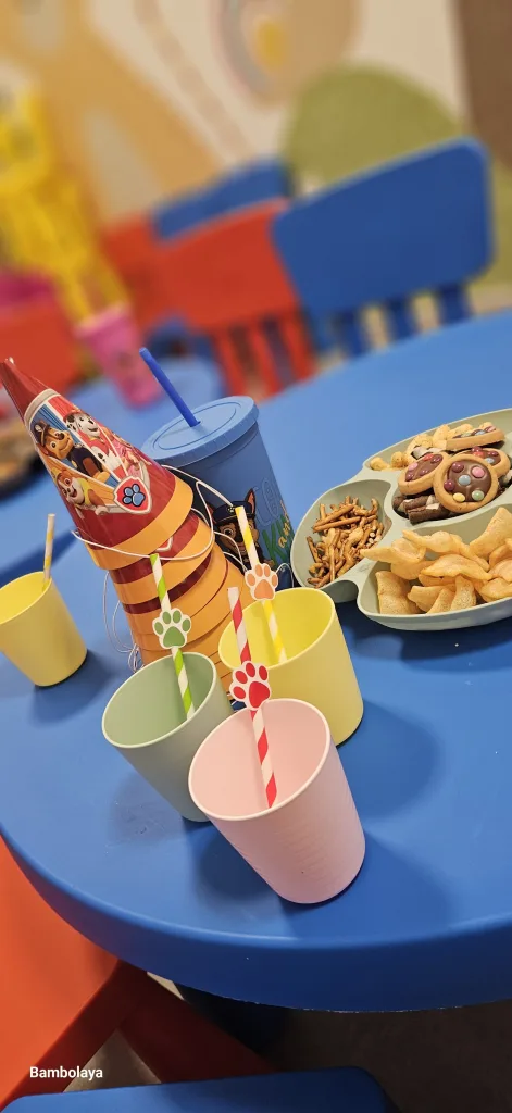 Rođendanske grickalice, slamke, čaše i kape iz crtića Paw patrol