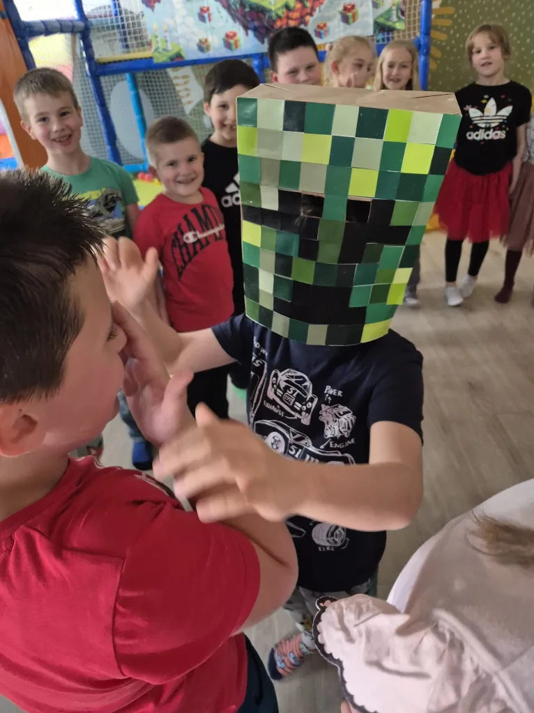 Bambolaya rođendan teme Minecraft