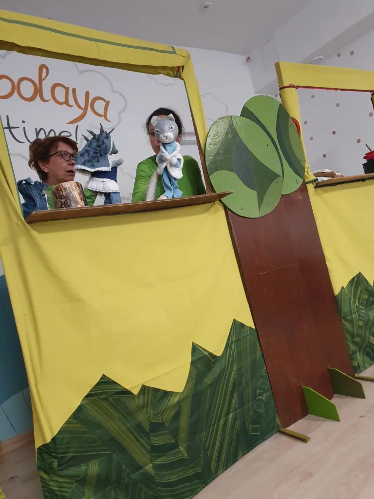 Lutkarska predstava "Novi kaputić maloga ježa" u družionici Bambolaya