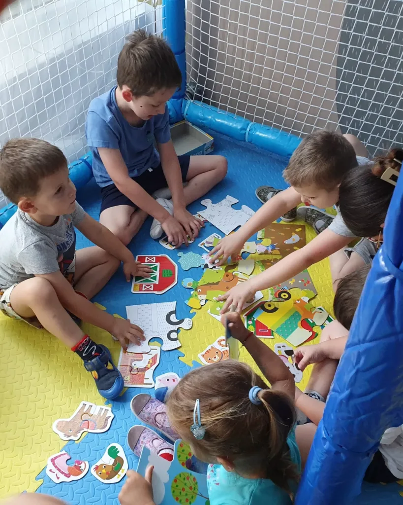 Djeca provode dan u Bambolaya družionici