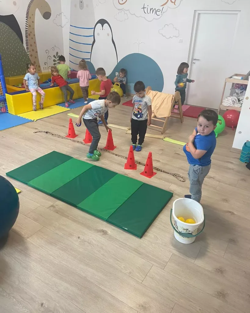 Djeca provode dan u Bambolaya družionici