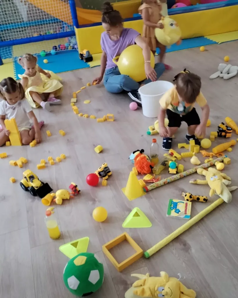 Djeca provode dan u Bambolaya družionici